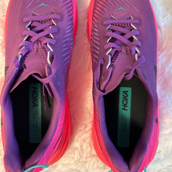 HOKA - Picture 3 of 8